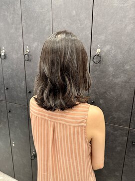 トンプソンストリート 番町(THOMPSON ST.) ミディアムレイヤー/くびれレイヤー/肩ボブ/外はね