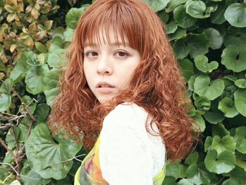 ステップボーンカットオオサカ(STEP BONE CUT OSAKA Via TICK-TOCK)の写真/ふんわり感もラフな抜け感もスパイラルも◎骨格に合わせた"今っぽさのある似合せパーマ"をダメージレスに◆