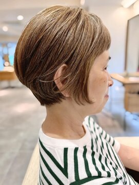 フリップビーアヴェダ(FLIP B AVEDA) 本八幡×大人ショート×白髪ぼかし×ケアブリーチ