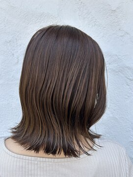 グルグル 妙典店(GULGUL) ブラウンカラー×外ハネミディアム