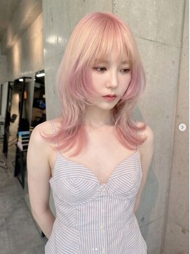 ノエ シンサイバシ(Noe Shinsaibashi) 心斎橋 ピンクベージュ×ウルフ