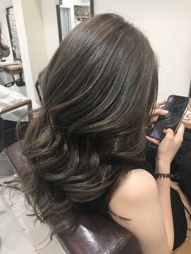 ラ ブーケ 御器所店(La Bouquet) ヌーディーグレージュ