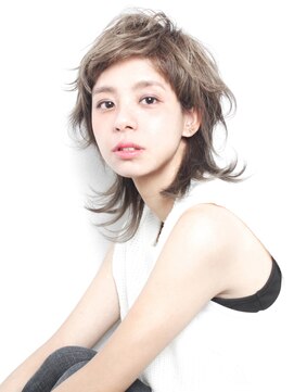 イリス(Iris.) グレージュウルフ★