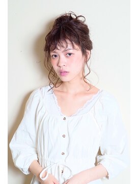 クシュ 所沢西口プロぺ通り(kusyu... ) ペールベージュセクションカラーグラデーションカラー外ハネボブ