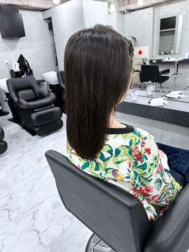 エンディアリング 東銀座(Endearing) 黒髪/グレーベージュ/レイヤーロング/前髪パーマ/銀座/東銀座