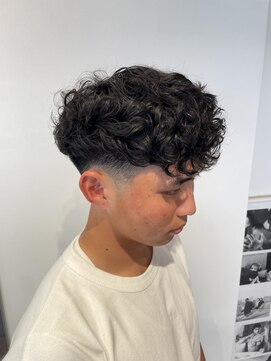 シー(SEA) men's 外国人風スペインカール