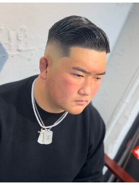 グラッシー(GLASSY) スペインカール/スパイキーショート/フェザーパーマ/:フェード