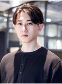 刈り上げセンターパートフェザーショート韓国マッシュ_F0463