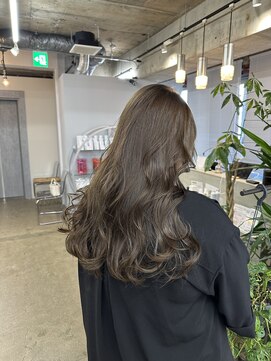 クオーレ(CUORE) ～オリーブベージュ×酸性縮毛矯正～