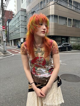 オーン 渋谷(OOn) オレンジ×ネオングリーンのマレットウルフ