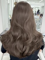 アマトウキョウスマートサロン(AMA TOKYO×Smart Salon) ヘーゼルベージュ ブリーチなし レイヤーカット 海外風