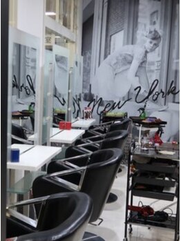 初めてでも緊張しない、温かい雰囲気☆親しみやすいスタッフがお迎えするとても居心地の良い空間をご提供♪