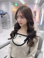 リノン(LINON) 透明感オリーブベージュのロングスタイル