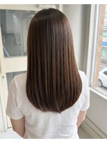 零秒女髪 千里丘店 光沢感あふれる上品ロングヘアの美髪ケア髪質改善艶髪艶感