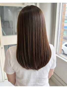 零秒女髪 千里丘店 光沢感あふれる上品ロングヘアの美髪ケア髪質改善艶髪艶感