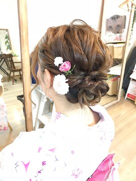 ロカット サロン(Roquat Salon) ふんわりシニヨン浴衣着付けアレンジ【ヘアアレンジ 立川/袴】