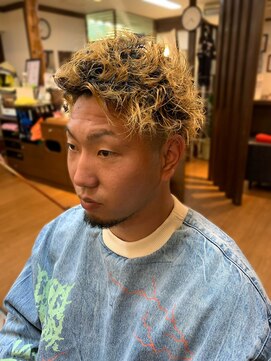 ヘアーワークス ブレーヴ(HAIR WORKS BRAVE) ハイトーンスパイラル