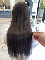 ロンドルーチェ 心斎橋(Lond luce)&nbsp;ダークアッシュ/ミディアムレイヤーカット［髪質改善/縮毛矯正］