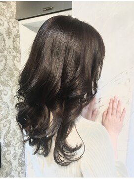 メゾン ドゥ ジェメシェラ(Maison de gemeshe'ra) 絹髪　甘髪　淡色　maisondegemeshe'ra sensual long