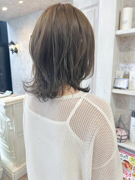 キャアリー(Caary) 福山市美容室Caary20代30代透明感イルミナカラーカーキベージュ