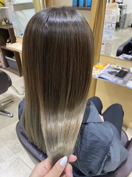 デザイニングヘアードゥ(designing hair Deux) 髪質改善トステアシルクブリーチオンハイライトカラー【シルク】