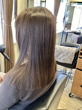 コア フィール ア デイ(COIFFURE A DAY) 【見附今町M3D髪質改善】