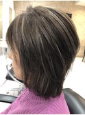 白髪ぼかしハイライト　ミディアム