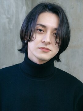 ガーデンヨコハマエスト(GARDEN YOKOHAMA est) メンズカット メンズウルフ センターパート