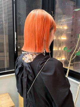 テトヘアー(teto hair) オレンジカラー切りっぱなしボブルーツカラー