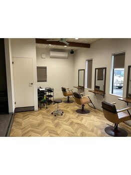 【太田】マンツーマン施術だからこそ、丁寧なカウンセリングを通じて、あなたの理想のスタイルを実現！