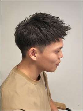 ニアウ 伊勢崎連取店(Niau) 刈り上げショートアップバングソフトツイストパーマ