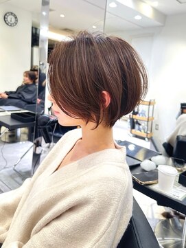 マグ ギンザ(mag ginza) 30代40代50代ショート白髪ぼかし白髪染め面長似合う髪型