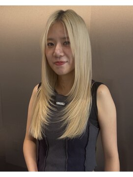 スノッブサンク(Snob ciNQ) レイヤーカット/顔まわりカット/ハイレイヤー/ハッシュカット