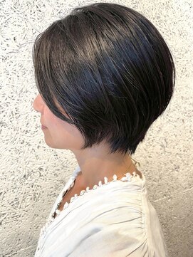 DAMANI 表参道 髪質改善/ヘッドスパ/ハイライト/白髪染め/白髪ぼかし/縮毛矯正 似合わせカット/ミディアムレイヤーカット[表参道駅]