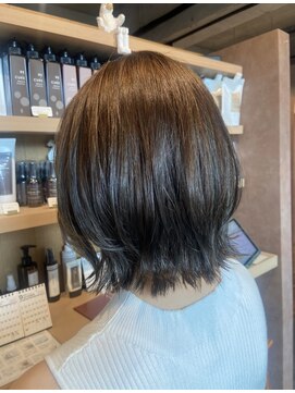 カプロハッチ(Capullo Hacchi.) 外はねボブ