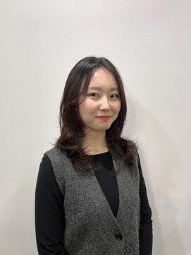 アイナ(AINA) 顔まわりたっぷりレイヤー