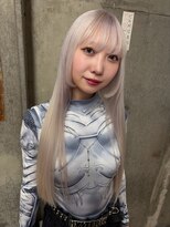 アジリ(agili) ハイトーンロング/ホワイトカラー/姫カット