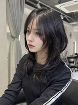 ユーフォリア 池袋東口駅前店(Euphoria) 小顔似合わせカットくびレイヤー大人可愛いブルーカラー