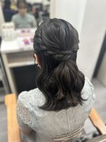 イーストバイエルゴ 川崎東口(EAST by ergo)&nbsp;波巻きハーフアップ