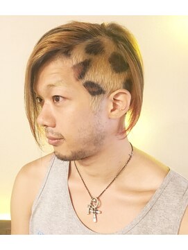 ロイ プラスアティック(roi ＋attic) 谷町6丁目美容室◇異空間美容室roi◆