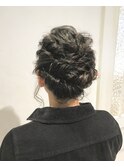 首元スッキリ！ねじねじ大人カジュアルアレンジ 結婚式