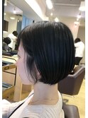 ショートボブ