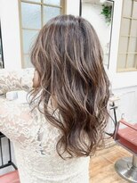 ミーティア バイ クアトロ(Meteor By QUATRO) 【Beforeあり】ハイライトグレージュ