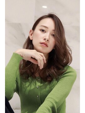 キャリ(CALI) 巻き髪レイヤースタイル田町・三田・美容室・平林