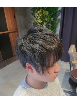 ネセサリー(NECESSARY) カット