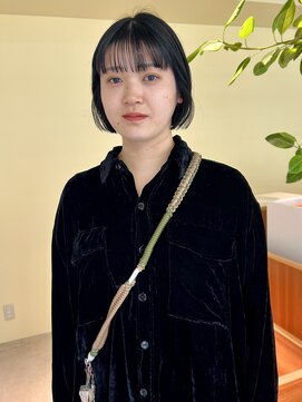 ロジェ(loje) ボブスタイル/ワンレン/黒髪ボブ