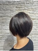 20代30代40代前下がりストレート小顔補正立体カット