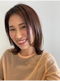 女性らしいミディアムカールスタイル