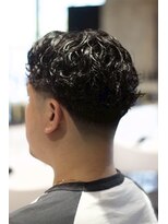 キングスマントーキョー 府中店(KINGSMAN TOKYO)&nbsp;アップバング / ツーブロック / スキンフェード 【府中】