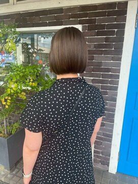 アズグロウ エクラ(AS GROW 'eclat) コンパクトシルエットボブ